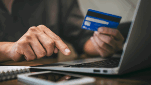 laptop, karta kredytowa