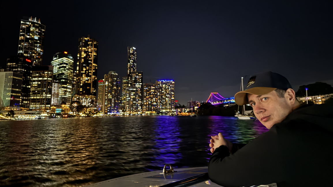Marcin Osiak, Brisbane, noc, miasto